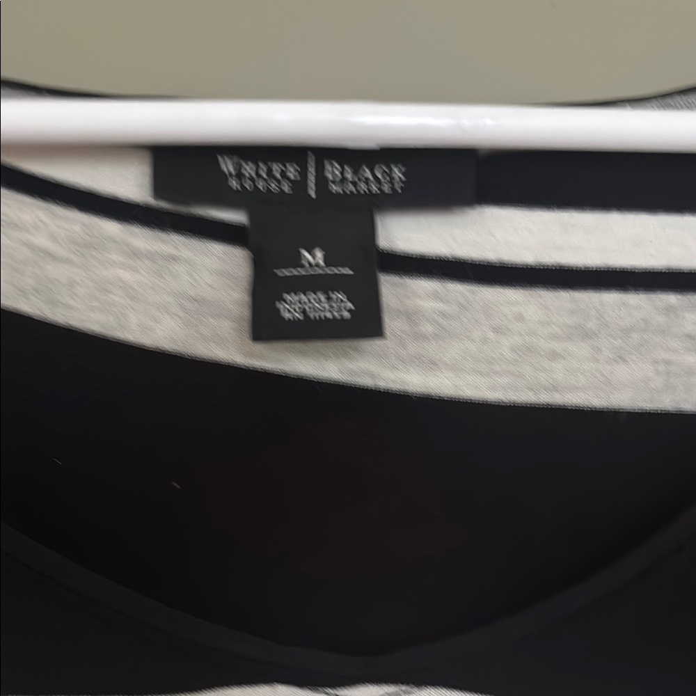 White House Black Market Women's Black and white striped tunic Top